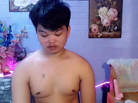 Reynelcock online show from July 26, 2026, 6:26 pm