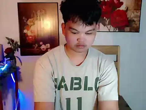 Reynelcock online show from June 29, 2026, 6:18 pm
