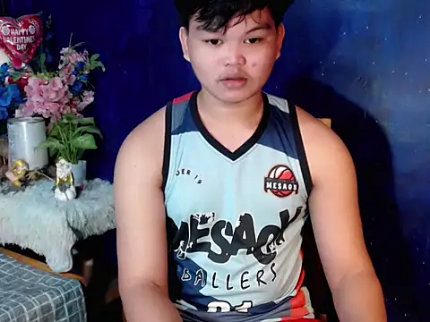 Snapshot of Reynelcock chatting on October 11, 2025, 4:57 am Reynelcock online show from October 11, 2025, 4:57 am