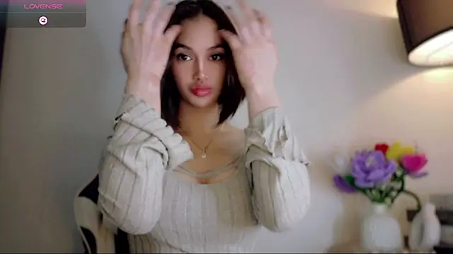 Snapshot of anna_lala7 chatting on August 1, 2026, 10:19 pm anna lala7 online show from August 1, 2026, 10:19 pm