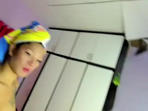 Snapshot of bigcock_kylie1723 chatting on April 9, 2026, 8:42 am bigcock kylie1723 online show from April 9, 2026, 8:42 am