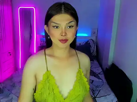 Sweetestcandyx  online show from June 21, 2026, 2:12 pm