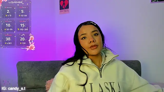 Snapshot of Shophie_thoopson chatting on March 22, 2026, 2:26 am Shophie thoopson online show from March 22, 2026, 2:26 am