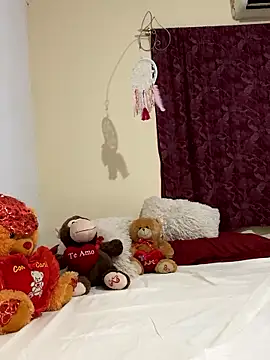 Snapshot of aphrodite_sexy chatting on February 14, 2026, 1:06 am aphrodite sexy online show from February 14, 2026, 1:06 am