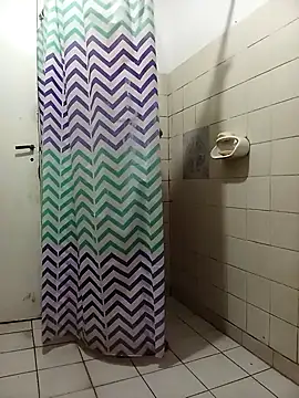 Snapshot of aphrodite_sexy chatting on February 5, 2026, 2:18 am aphrodite sexy online show from February 5, 2026, 2:18 am