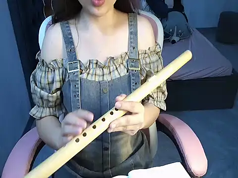 Ori-Yannie online show from October 27, 2025, 6:47 am