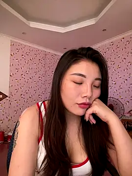 D2sweet online show from October 15, 2025, 4:55 am