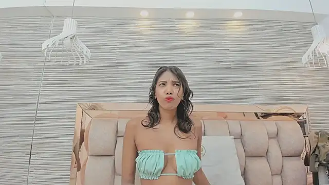 Snapshot of ikia_lopez_ chatting on June 19, 2026, 12:00 pm ikia lopez online show from June 19, 2026, 12:00 pm