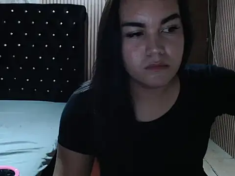 Snapshot of Enchantress_Magdalena chatting on October 30, 2025, 3:31 pm Enchantress Magdalena online show from October 30, 2025, 3:31 pm