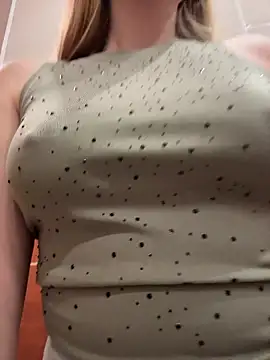 Snapshot of Umka-29 chatting on November 30, 2025, 7:03 pm Umka-29 online show from November 30, 2025, 7:03 pm