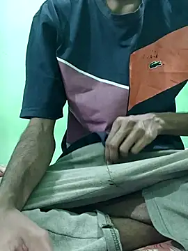 Snapshot of rockyy23boy chatting on October 6, 2025, 9:59 pm rockyy23boy online show from October 6, 2025, 9:59 pm