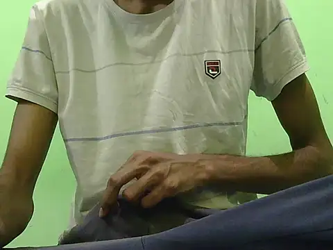 Snapshot of rockyy23boy chatting on October 11, 2025, 6:58 am rockyy23boy online show from October 11, 2025, 6:58 am