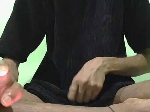 Snapshot of rockyy23boy chatting on October 12, 2025, 1:45 pm rockyy23boy online show from October 12, 2025, 1:45 pm