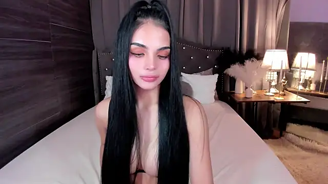 AdrianaMillers online show from October 2, 2025, 1:47 pm