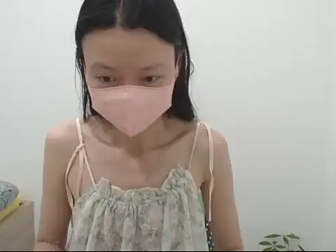 AlinaBaby x online show from October 2, 2025, 12:25 am