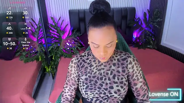 AriebonyBrooke online show from October 25, 2025, 11:42 am