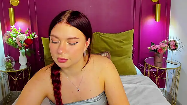 Snapshot of LizyBex chatting on October 15, 2025, 12:24 pm LizyBex online show from October 15, 2025, 12:24 pm