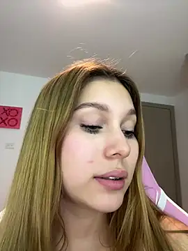 Snapshot of Nikii__ chatting on July 19, 2026, 2:53 am Nikii online show from July 19, 2026, 2:53 am