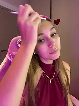 Nikii   online show from February 15, 2026, 4:02 am