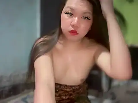 takemeinheaven25 online show from March 10, 2026, 3:32 am