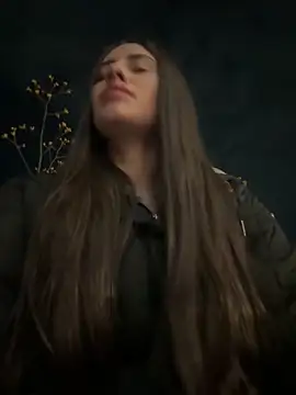 Snapshot of Isabella21_ chatting on February 27, 2026, 1:39 am Isabella21 online show from February 27, 2026, 1:39 am