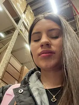 Snapshot of Isabella21_ chatting on February 7, 2026, 11:46 pm Isabella21 online show from February 7, 2026, 11:46 pm