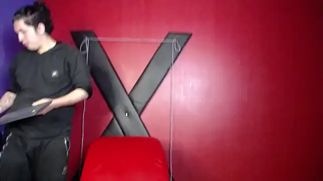 Jackson n Scarlett online show from February 18, 2026, 2:57 pm