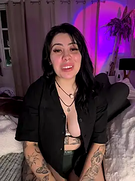 Draculona-666 online show from October 15, 2025, 4:22 am