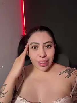 Draculona-666 online show from May 14, 2026, 4:09 am