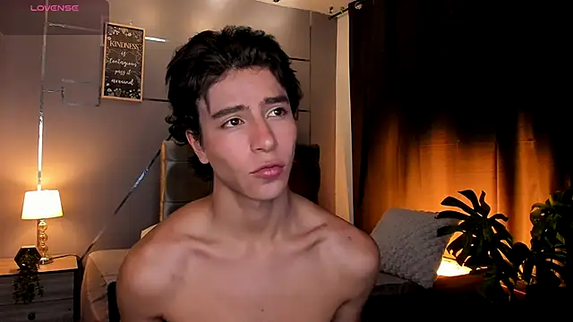 Christopher 77 online show from November 18, 2025, 5:16 pm