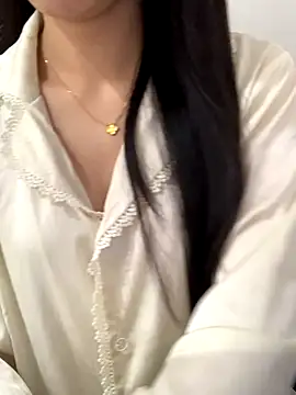 JennyQueen18 online show from November 20, 2025, 3:40 am