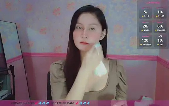 Snapshot of anne_smithe chatting on May 17, 2026, 5:51 am anne smithe online show from May 17, 2026, 5:51 am