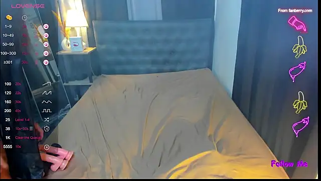 Snapshot of Kyliejennings chatting on November 16, 2025, 8:19 am Kyliejennings online show from November 16, 2025, 8:19 am