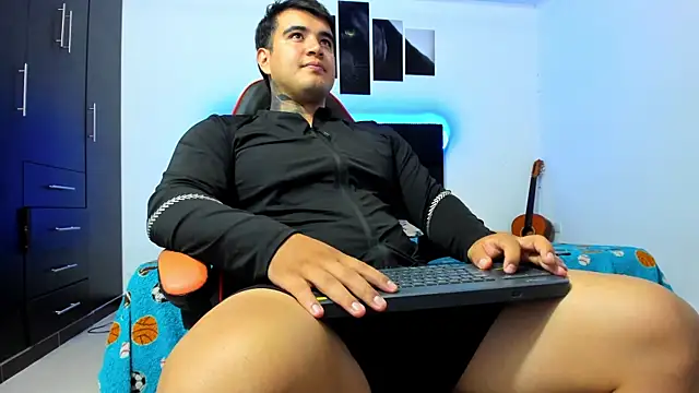 Snapshot of thiago__cp01 chatting on March 16, 2026, 12:40 am thiago cp01 online show from March 16, 2026, 12:40 am