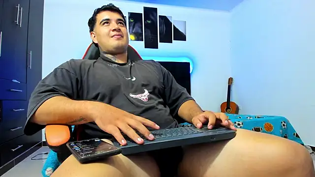 Snapshot of thiago__cp01 chatting on March 20, 2026, 4:13 am thiago cp01 online show from March 20, 2026, 4:13 am