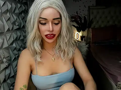 Snapshot of janecomander chatting on November 23, 2025, 8:57 am janecomander online show from November 23, 2025, 8:57 am