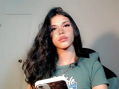 urcurlydiva online show from October 14, 2025, 12:28 pm