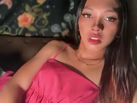 Snapshot of Simi_Ipit chatting on March 21, 2026, 9:40 pm Simi Ipit online show from March 21, 2026, 9:40 pm