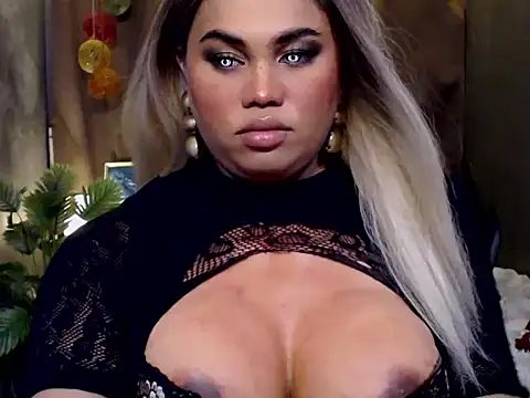 Snapshot of KitSmithCumerr chatting on November 13, 2025, 3:27 pm KitSmithCumerr online show from November 13, 2025, 3:27 pm