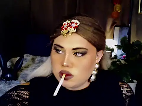 Snapshot of KitSmithCumerr chatting on December 2, 2025, 11:45 am KitSmithCumerr online show from December 2, 2025, 11:45 am