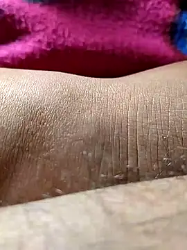 Snapshot of only-injoy chatting on November 18, 2025, 5:16 pm only-injoy online show from November 18, 2025, 5:16 pm