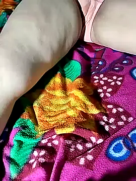 Snapshot of only-injoy chatting on October 25, 2025, 5:02 pm only-injoy online show from October 25, 2025, 5:02 pm