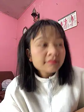 Daisy018 online show from September 27, 2025, 4:07 am