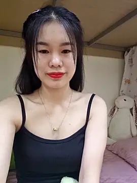 Snapshot of Baby-ladytits2025 chatting on September 16, 2025, 3:35 pm Baby-ladytits2025 online show from September 16, 2025, 3:35 pm