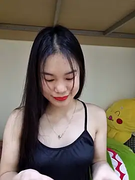 Baby-ladytits2025 online show from October 13, 2025, 4:08 pm