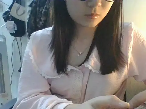 Snapshot of Linzly chatting on November 27, 2025, 4:40 pm Linzly online show from November 27, 2025, 4:40 pm