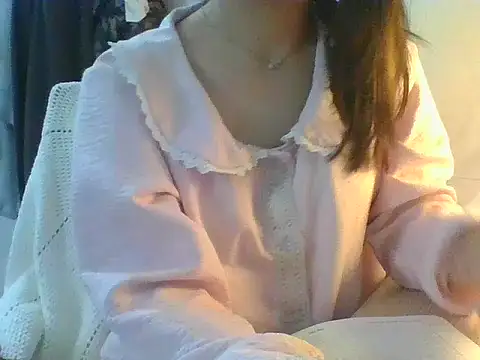 Linzly online show from December 23, 2025, 3:06 am