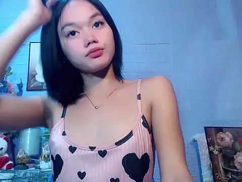 sexybabewarrior online show from May 5, 2026, 6:16 am