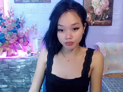 sexybabewarrior online show from June 8, 2026, 11:33 am