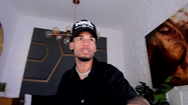 Thiagoferreti online show from November 4, 2025, 7:17 pm